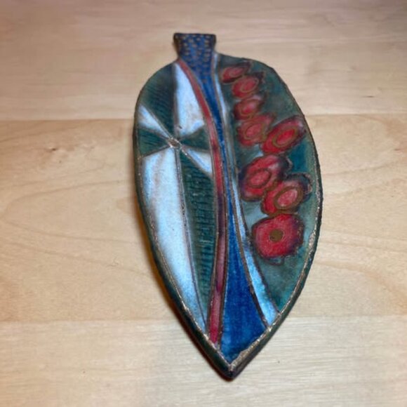 Pottery Leaf Shape Trinket Catch All Dish - Picture 2 of 7